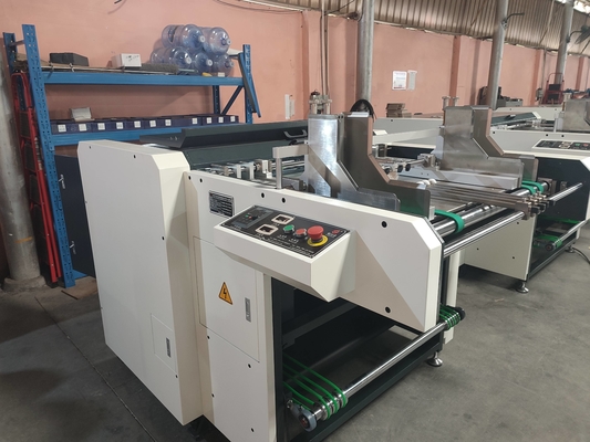 آلية V Grooving Slotting Machine خروط الورق المقوى الكفؤة في صناعة الصناديق الصلبة