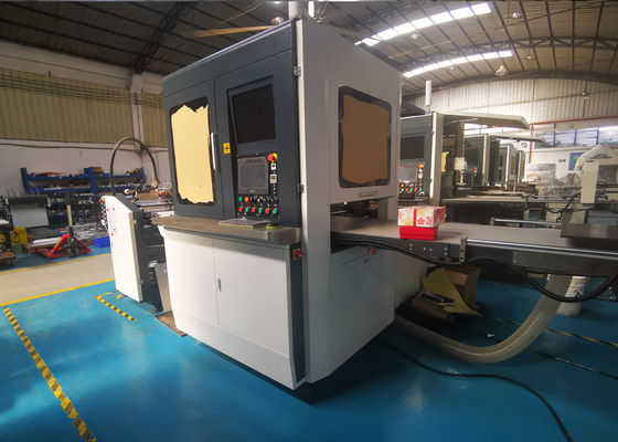 LS 450 S. Boxinging Machine التي تستخدم للصق الصندوق الداخلي على الورق لصنع صندوق الهاتف المحمول.