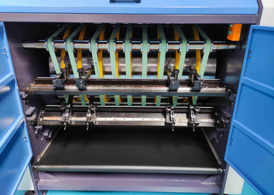 1250Kg آلة الشق الكرتون لصندوق الهدايا الصلبة L2050XW1520XH1350mm